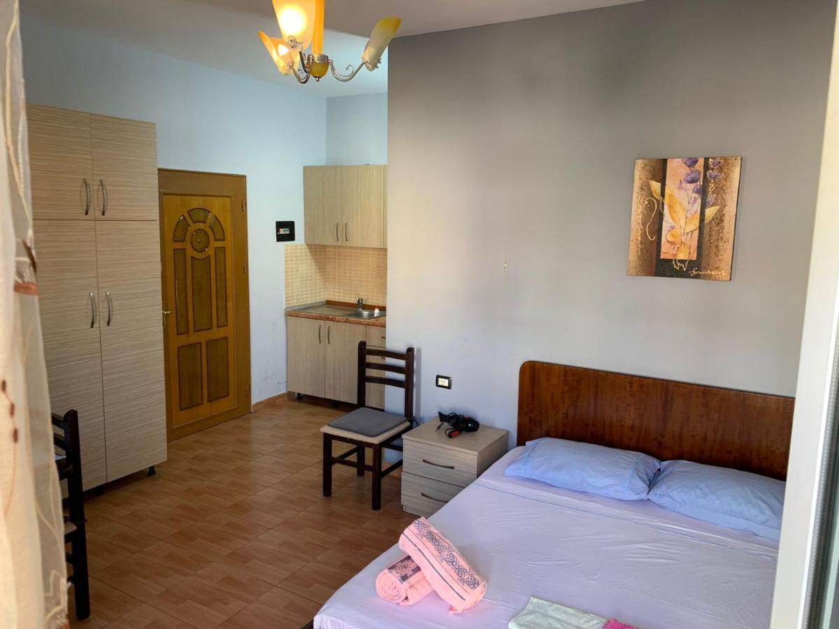 Gazi'S Apartament For Rent Golem  Exterior foto